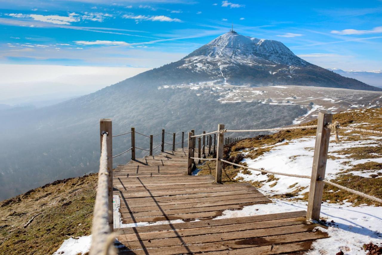La Porte Des Volcans Blanzat 外观 照片